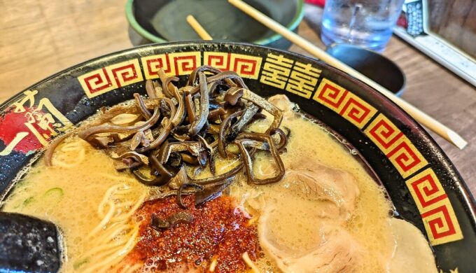 ラーメン+きくらげ+オスカランの酸味