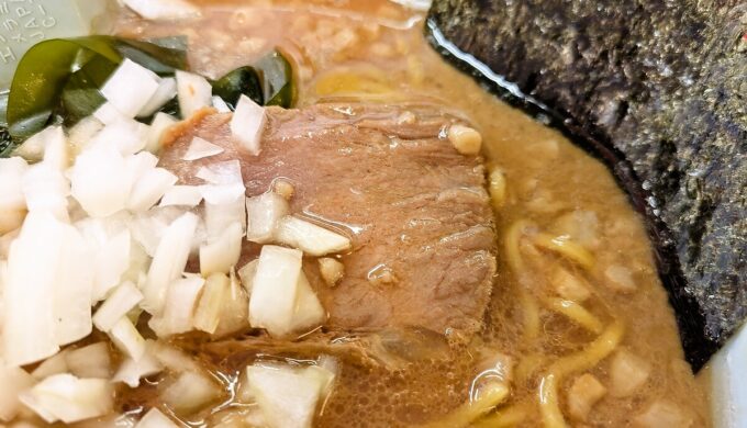 プレミアム醤油とんこつラーメン