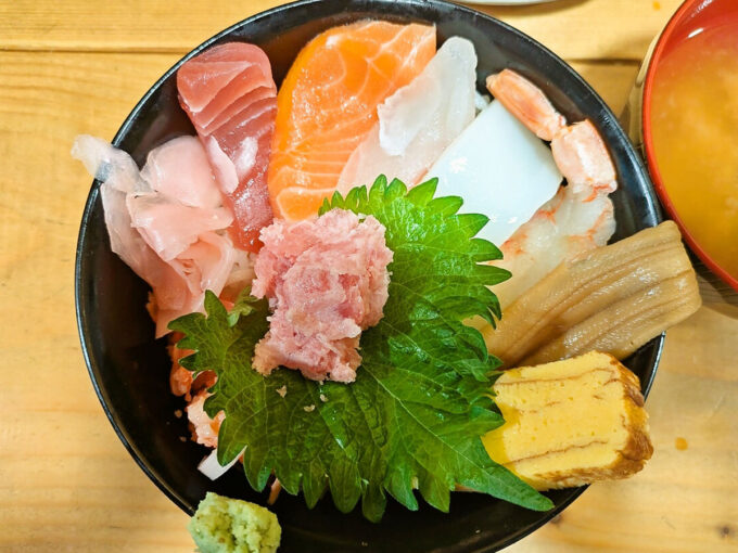 海鮮丼ランチ