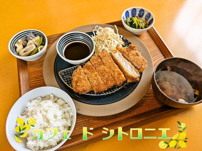 ロースカツ定食