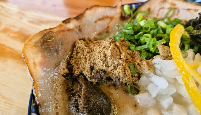 博多にぼ玉チャーシューメン