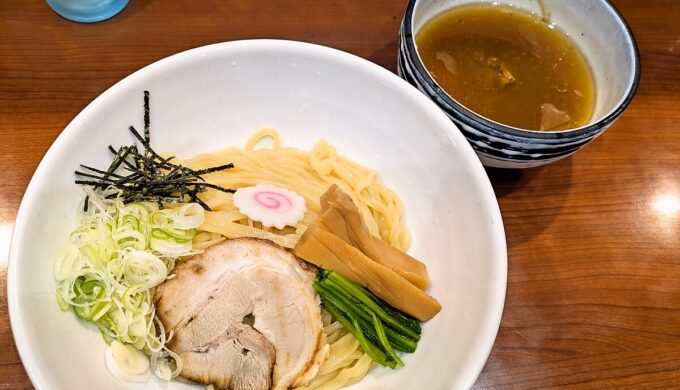 冷し煮干しつけ麺