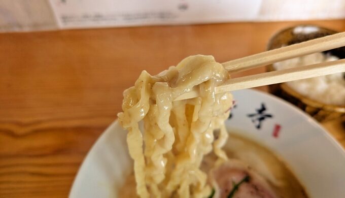 二層泡鶏白湯らぁ麺