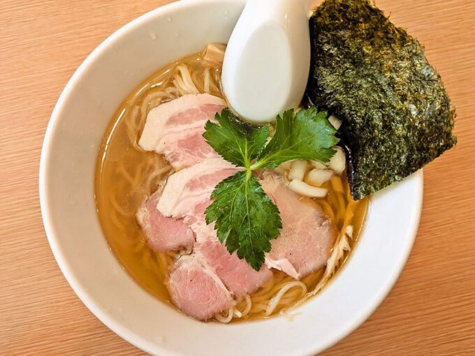 冷やし焼きあご塩らーめん