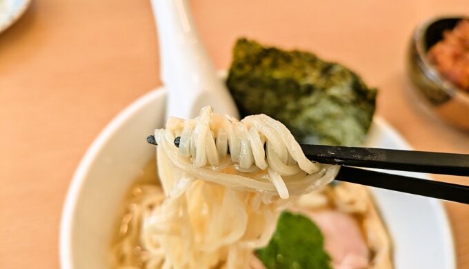 冷やし焼きあご塩らーめん