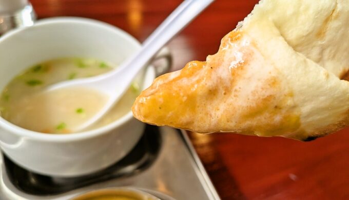 モーニングカレー「ナンセット」