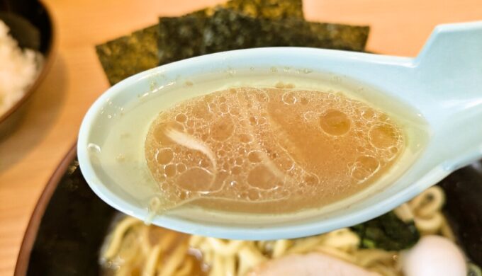 豚骨醤油ラーメン