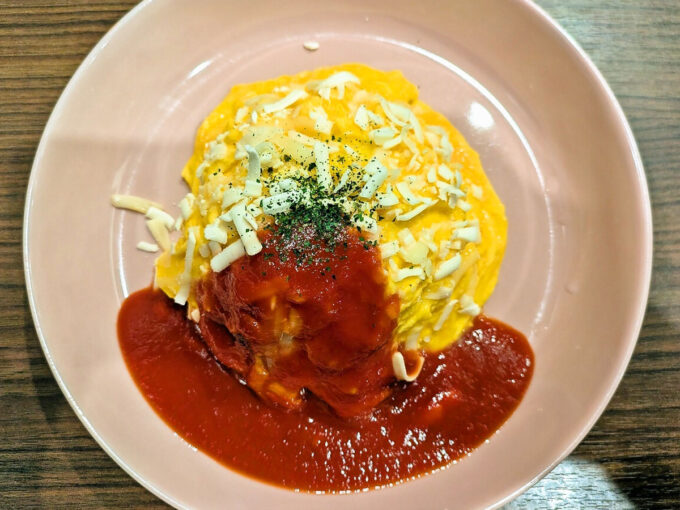 チーズオムライストマトソース