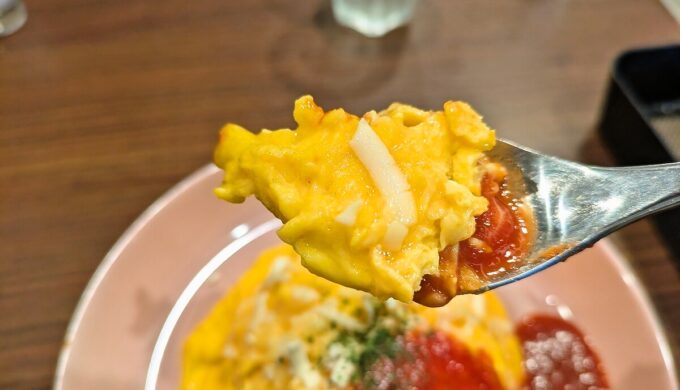 チーズオムライストマトソース