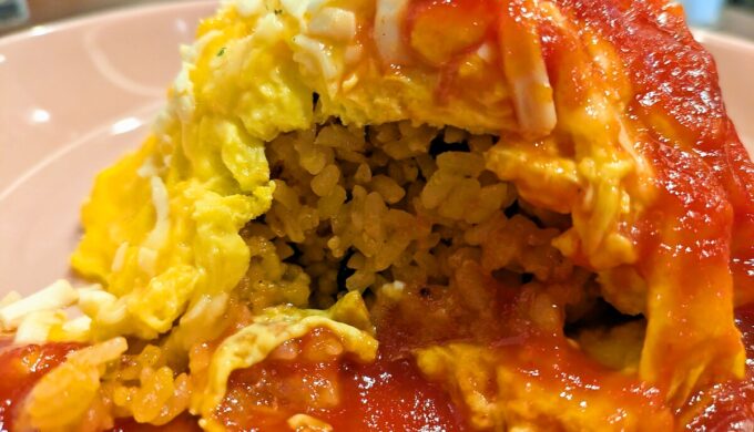 チーズオムライストマトソース