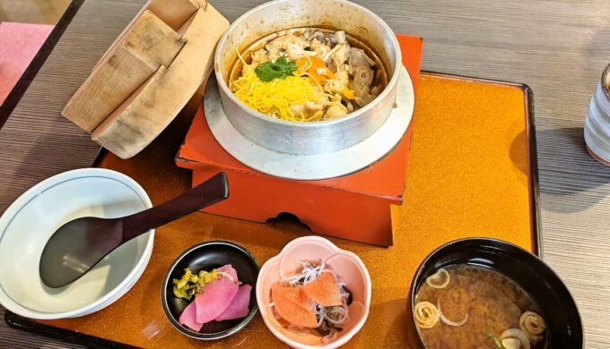 名古屋コーチン釜めし