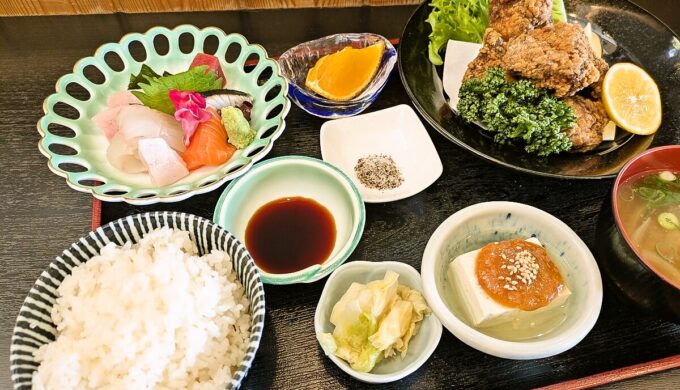 お刺身とメインが選べるランチ