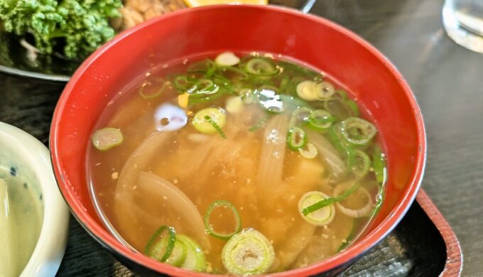 お刺身とメインが選べるランチ