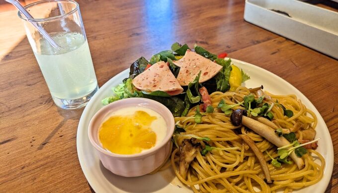 モーニングパスタセット「ベーコンときのこの醤油ソース」