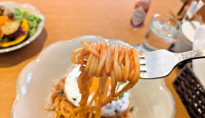 目玉焼きナポリタン