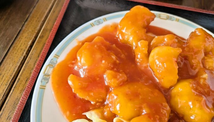 定番ランチ「エビチリ」