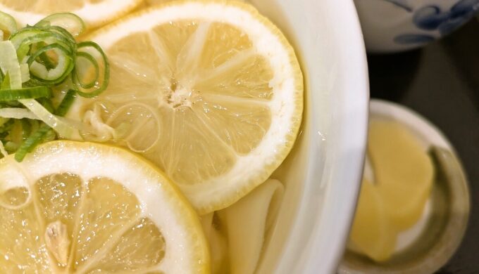 さっぱりレモンきしめん・ミニ天丼