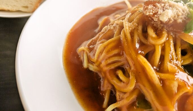あんかけソースのパスタ