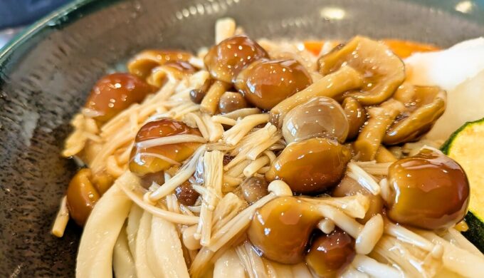 3種のきのこの、なめたけおろしうどん