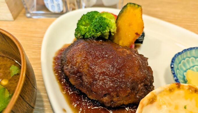 ハンバーグプレート