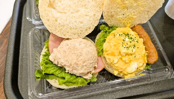 サーモンチーズ・サラダセット・野菜と果実のジュース