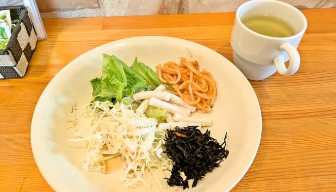 サラダ