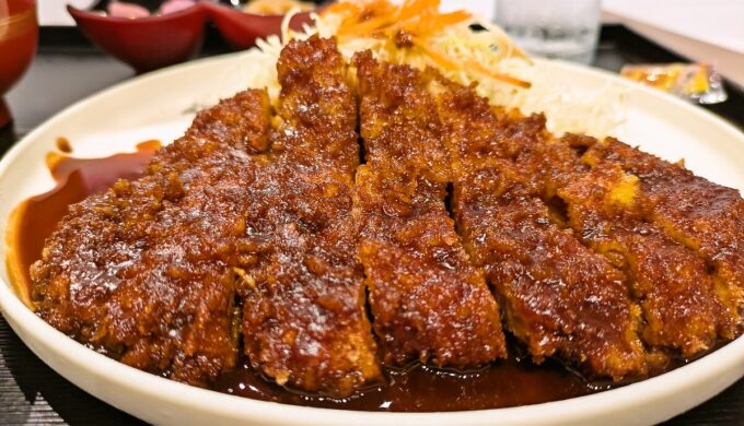 ロースとんかつ定食